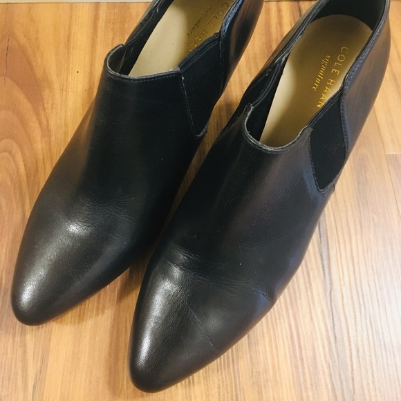 Cole Haan black heel bootie leather - Picture 3 of 4